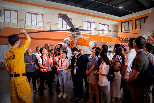 61f946e828190.jpg 航空救援培训2_副本_副本.jpg